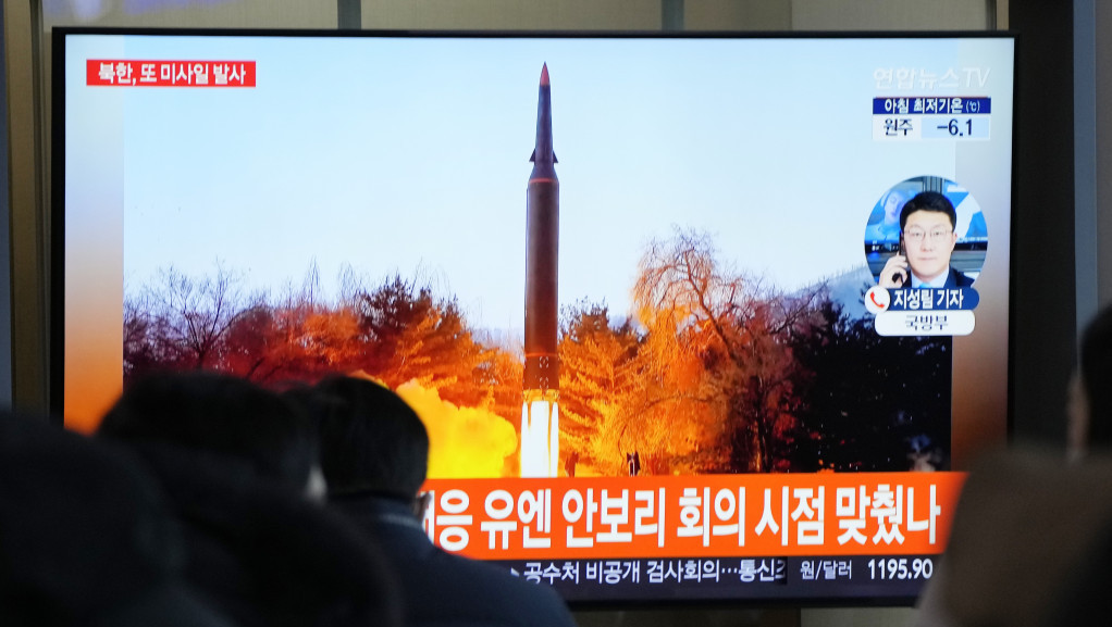 Severna Koreja testirala hipersoničnu raketu u prisustvu Kim Džong Una