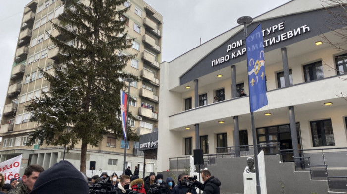 Odluka Vlade: Objekti Bošnjaka povratnika u Priboj besplatno se priključuju na struju