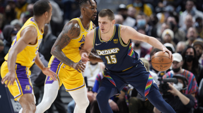 Denver deklasirao Lejkerse 37 razlike: Nikola Jokić tripl-dablom razigrao ceo tim