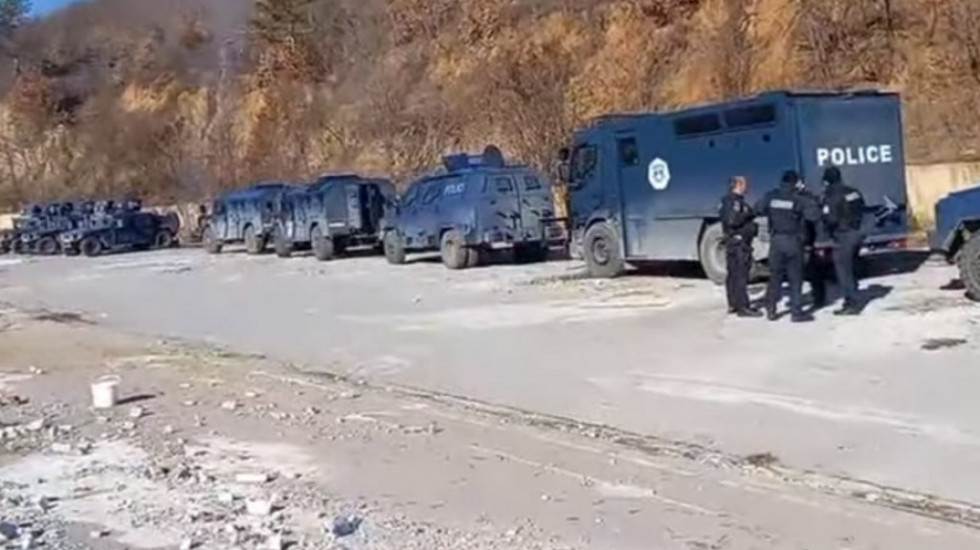 Specijalne jedinice kosovske policije raspoređene na severu, građani na glasanje idu autobusima
