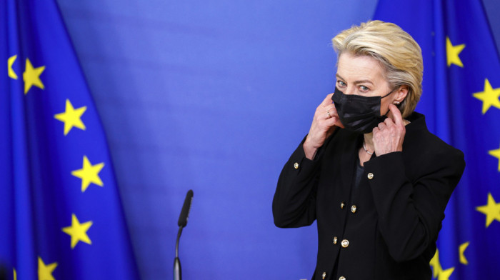 Fon der Lajen otkazala sastanke u EP, njen vozač pozitivan na koronu