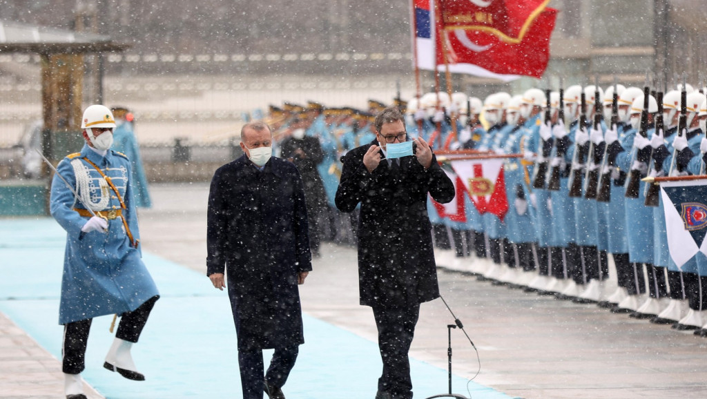 Vučić u Turskoj, sastao se sa Erdoganom