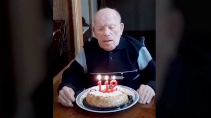 Preminuo najstariji čovek na svetu, imao je recept za dug život