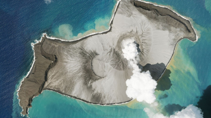 NASA: Erupcija vulkana na Tongi stotine puta snažnija od udara atomske bombe na Hirošimu