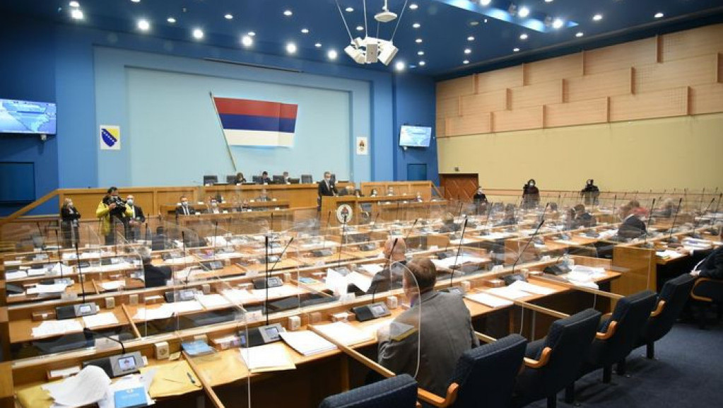 Skupština Republike Srpske: Kleveta i uvreda postaju krivična dela, sledi 60 dana javne rasprave o propisu