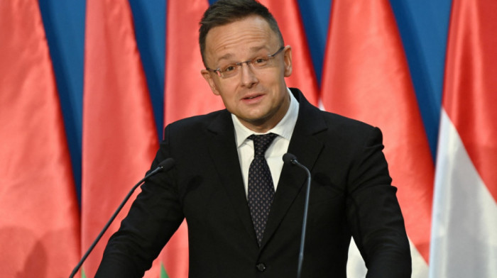 Sijarto: Mađarska neće podržati bilo kakvu vrstu sankcija Dodiku