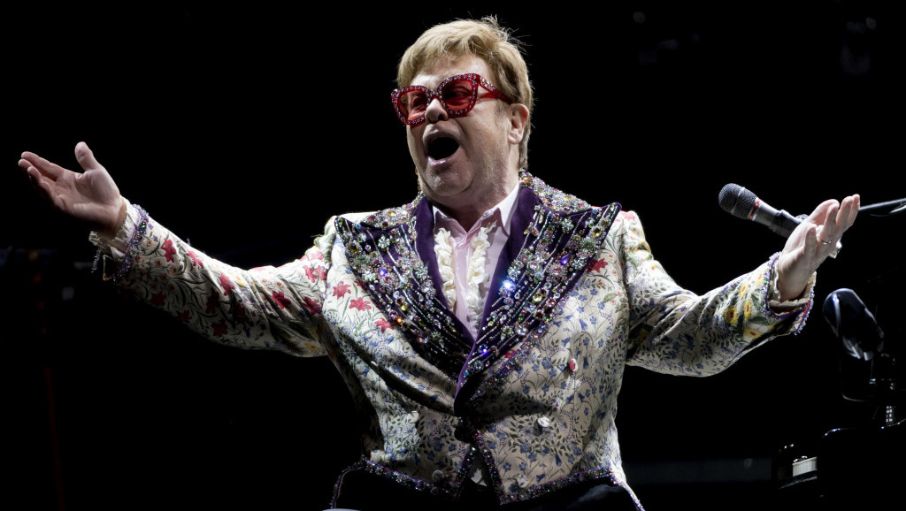 Elton Džon ima koronu, otkazao dva oproštajna koncerta u SAD