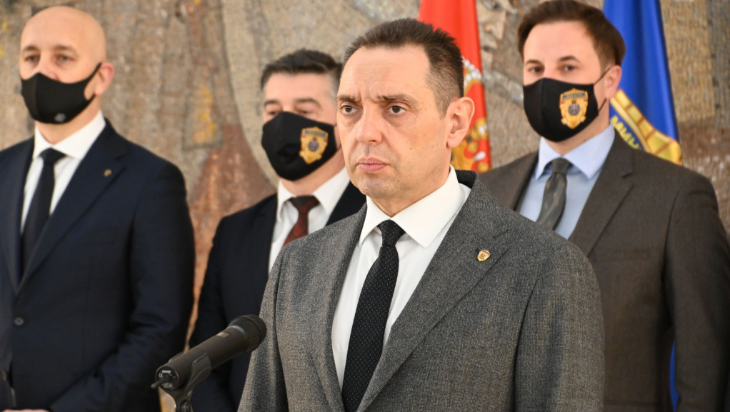 Vulin: Kriminalna grupa želi da se osveti Vučiću jer je Srbija razbila narko kartele