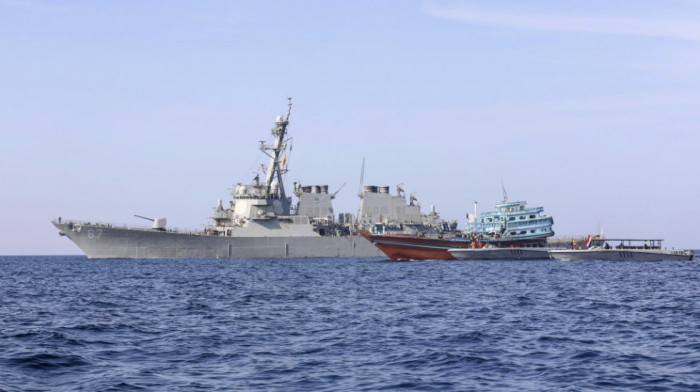 Mornarica SAD presrela ribarski brod koji je švercovao oružje iz Irana u Jemen
