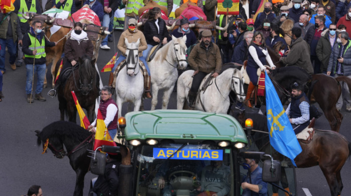 Protest farmera u Španiji: "Poljoprivrednici govore, ko sluša?"