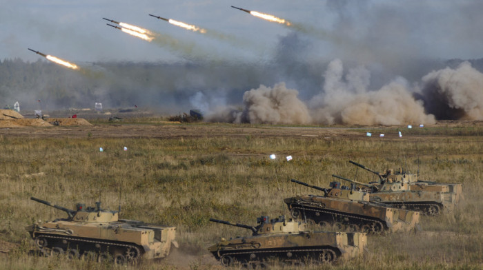 Razmeštanje oružja i sankcije u vazduhu: Strateško nadmetanje na granici Ukrajine i Rusije – kakvi potezi nas očekuju