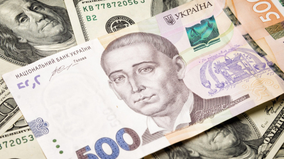 Pad ukrajinske valute prema dolaru - hrivnija na najnižem nivou od 2015. godine