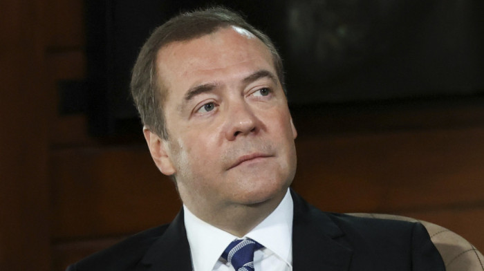 Medvedev: Ne zaboravite kosovski presedan