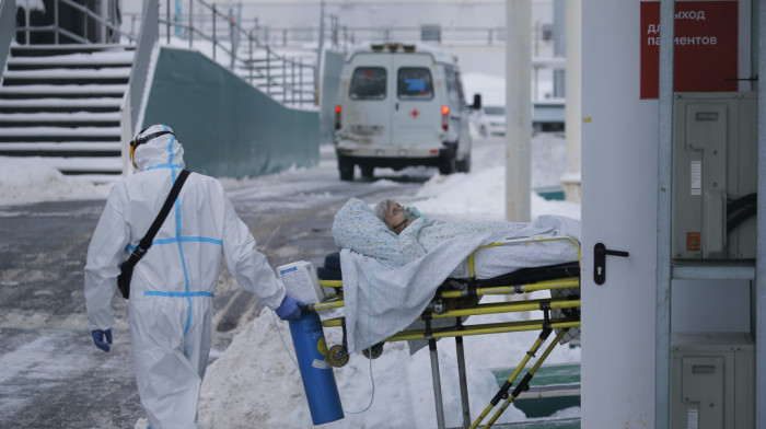 Novi neslavni rekord u Rusiji: Za dan koronavirusom zaraženo preko 180.000 ljudi