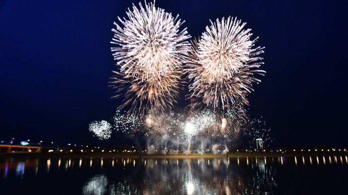 Kineska nova godina dočekana u Beogradu uz vatromet i  Festival svetla