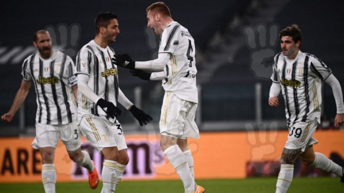 Totenhem doveo pojačanja iz Juventusa: Potpisali Kuluševski i Bentankur