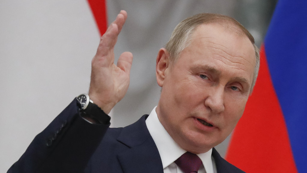 Peskov otkrio zašto Putin ne nosi masku: "Ne znači da nije zaštićen"