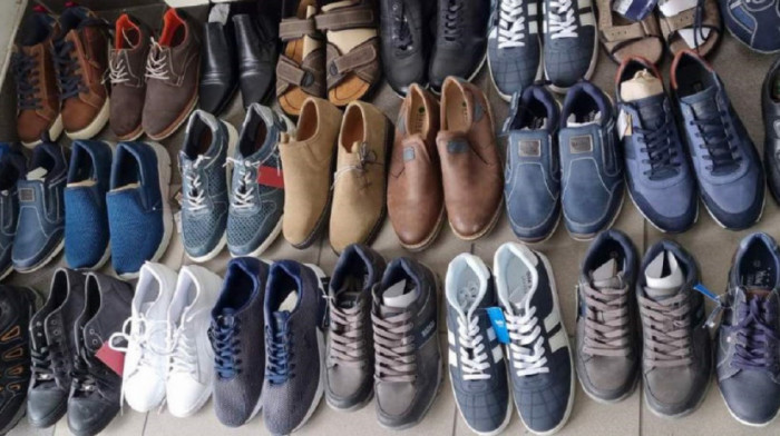 Carinici sprečili krijumčarenje pola tone obuće - zaplenili 600 pari čizama i cipela