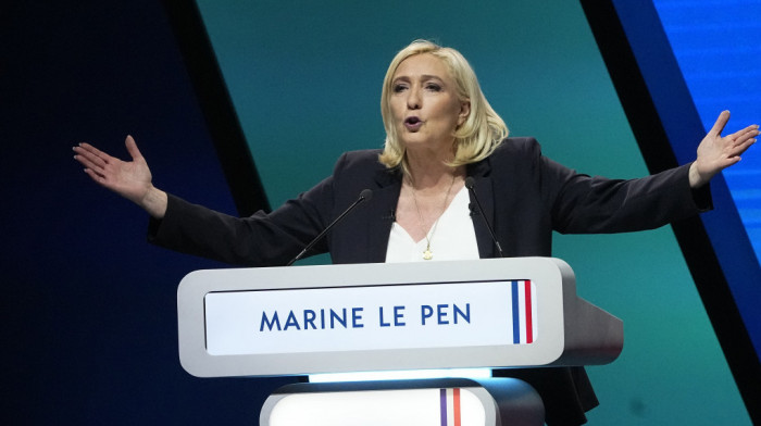 Le Pen dobila zajam za predsedničku kampanju od mađarske banke