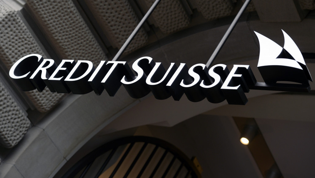 Svetski mediji: Pregovara se da bankarski gigant UBS preuzme "Kredi Svis"