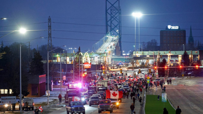 Proglašeno vanredno stanje u Ontariju zbog blokade kamiondžija, učesnicima protesta prete zatvorske kazne
