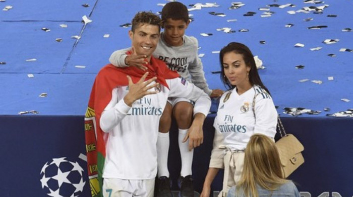 Sinovi krenuli očevim stopama: Ronaldo i Runi  zajedno u Mančester Junajtedu