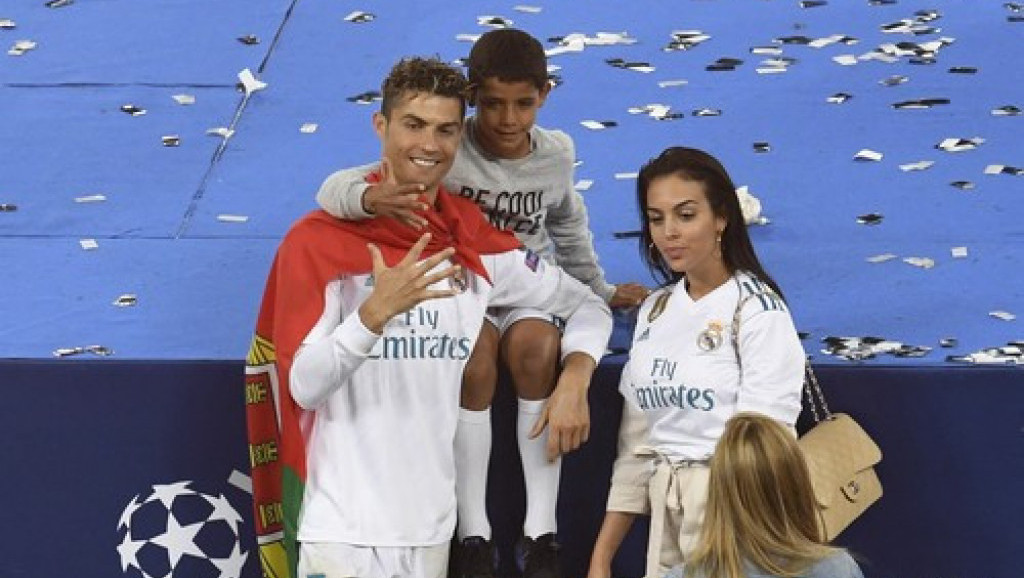 Sinovi krenuli očevim stopama: Ronaldo i Runi  zajedno u Mančester Junajtedu