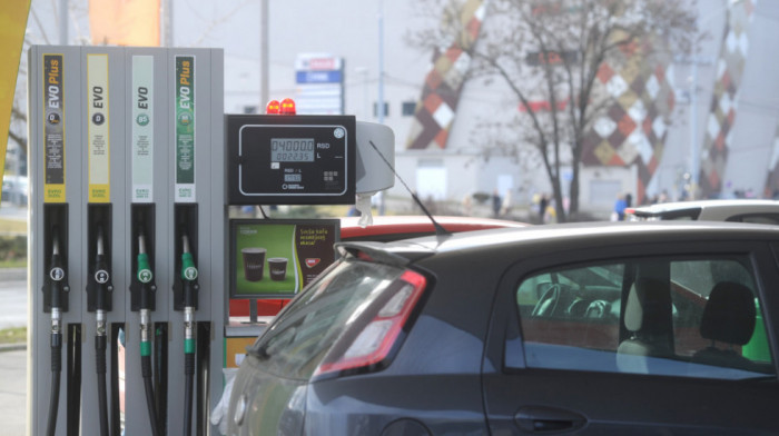 Cene nafte i gasa u padu: Građani Srbije mogu očekivati pojeftinjenje goriva, ali ono uvek malo "kaska" za berzama
