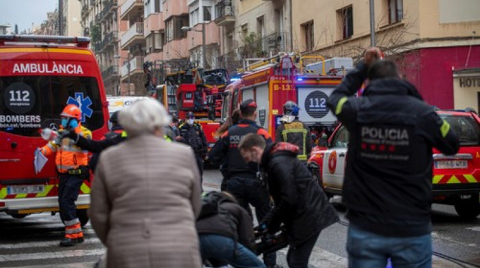 Požar zahvatio hotel u Barseloni: Gosti skakali kroz prozor, devet osoba povređeno
