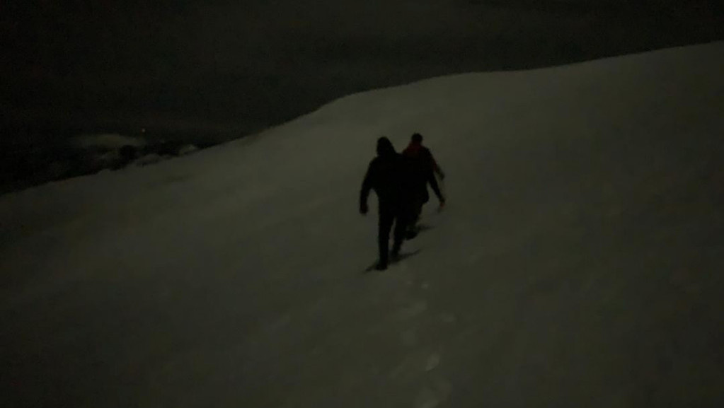 Akcija Gorske službe spasavanja na Midžoru: Dvojica planinara se zaglavila na najvišem vrhu Stare Planine