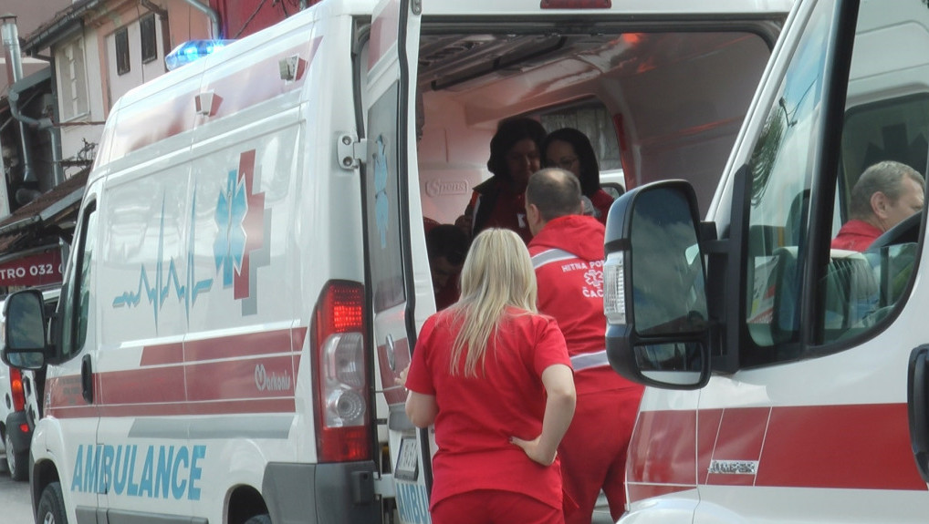 Teška saobraćajna nesreća na auto-putu: Poginula žena, druga teže povređena