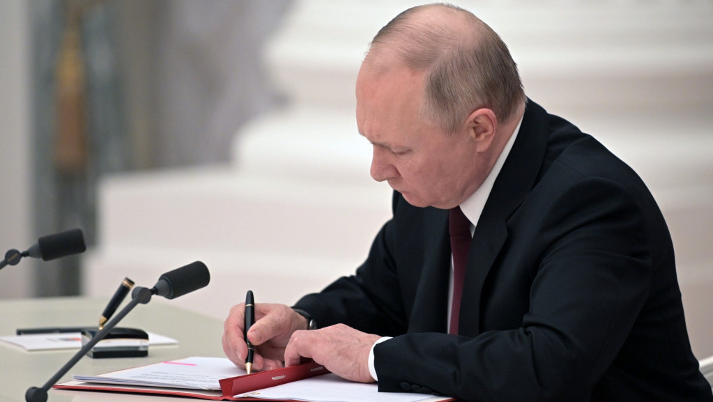 Putin potpisao dekret o priznanju nezavisnosti Luganska i Donjecka i poručio: "Mi smo stvorili modernu Ukrajinu""