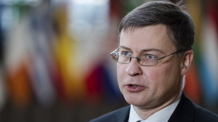 Dombrovskis: Evropska komisija će podići prognozu inflacije