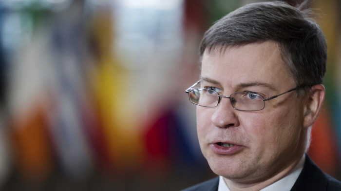 Dombrovskis: Evropska komisija će podići prognozu inflacije