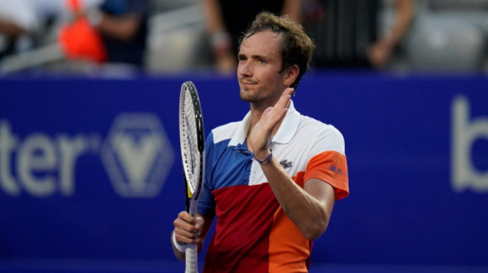 Teško je zamisliti tenis bez Federera: Danil Medvedev poželo Švajcarcu srećan odlazak u penziju