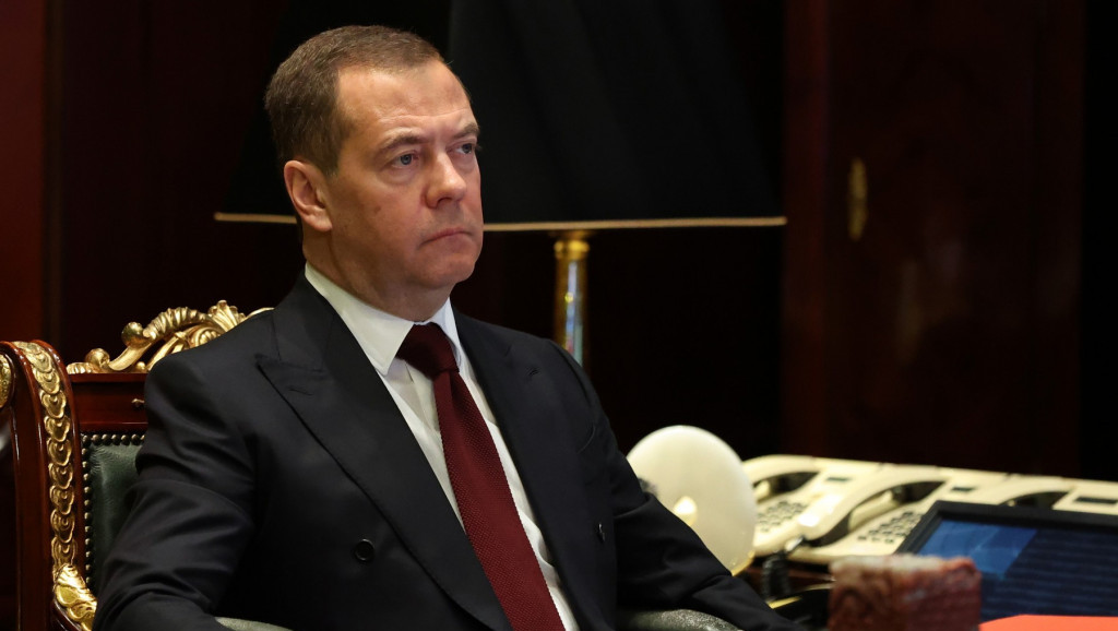 Medvedev: Sankcije neće promeniti ništa,  operacija ide do kraja