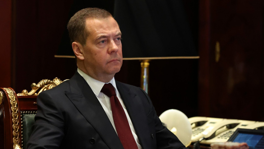 Medvedev: Sankcije neće promeniti ništa,  operacija ide do kraja