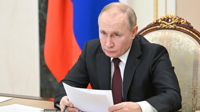 Putin potpisao Zakon o lažnim vestima: Za širenje dezinformacija kazna 10-15 godina zatvora