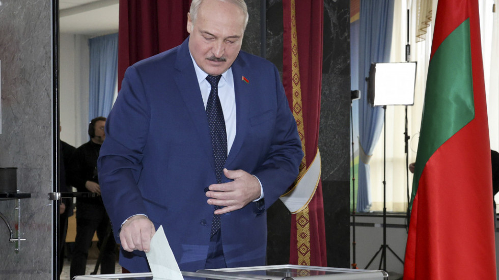 Belorusija izglasala promene ustava, odriče se nenuklearnog statusa  - Rusiji "zeleno svetlo" za postavljanje oružja