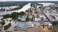 Raste broj žrtava poplava u Australiji, stotine ljudi zarobljeno, noć provode na krovovima