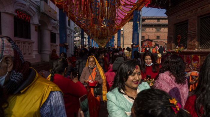 Nepal izabrao dvogodišnju devojčicu za novu "živu boginju" Kumari