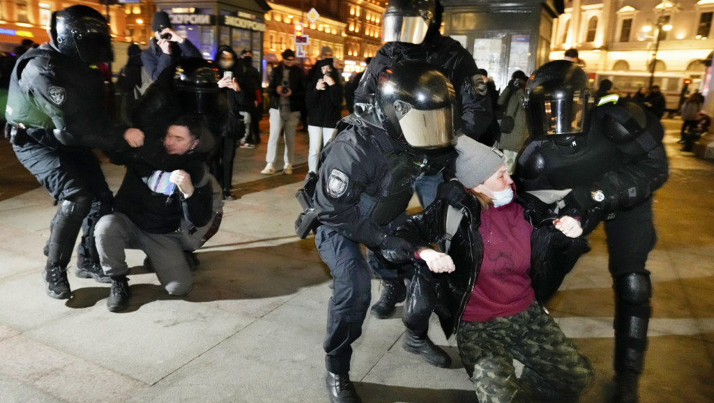 U Sankt Peterburgu uhapšeno više od 90 ruskih demonstranata protiv rata