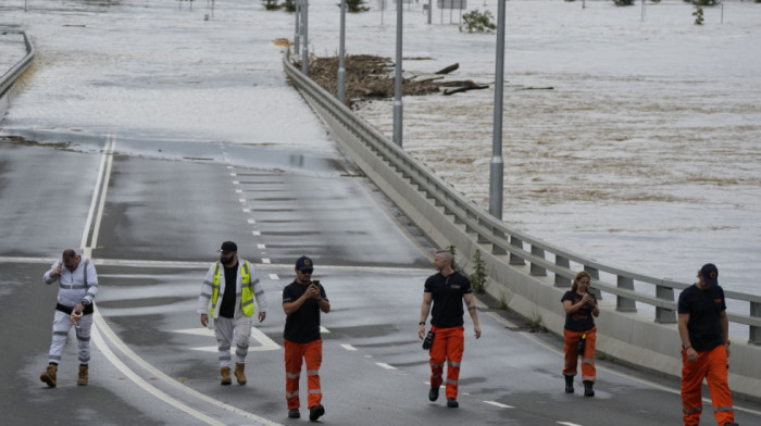 Sidnej danima na udaru obilnih kiša, poginulo 17 osoba