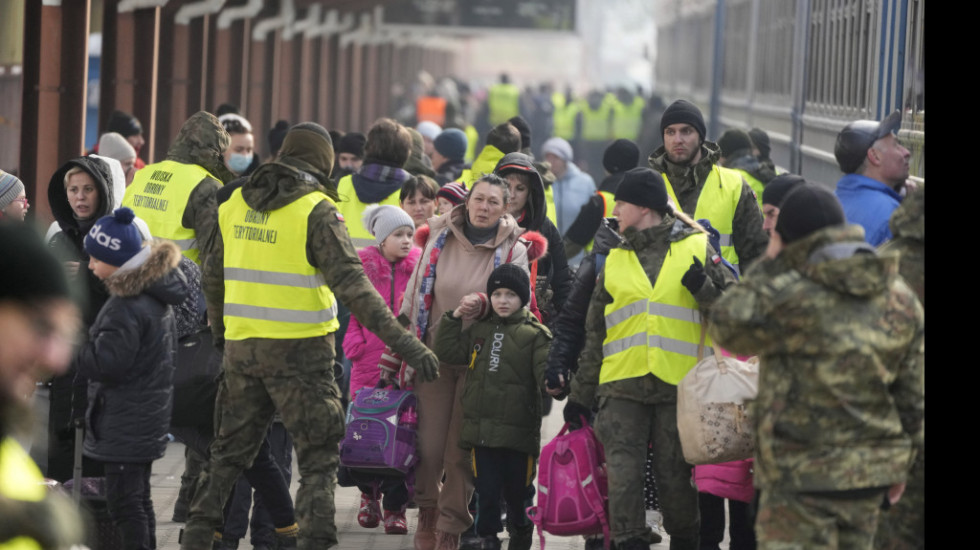 Za tri nedelje milioni napustili svoje domove: Koliko je izbeglica iz Ukrajine u susednim zemljama