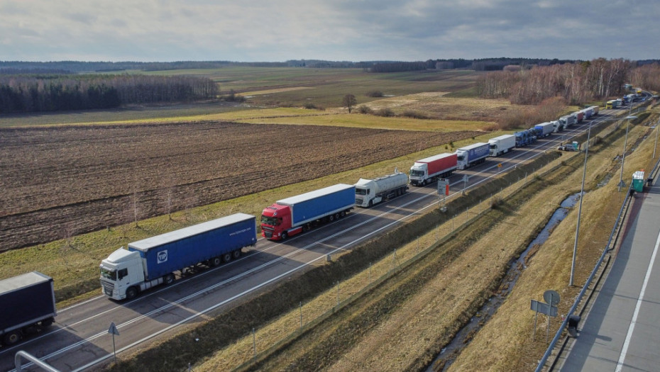 Teretni saobraćaj najusporeniji prema hrvatskoj granici: Kamioni na Šidu čakaju sedam, na Batrovcima pet sati