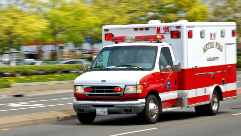 U Kaliforniji povređeno 19 dece kada je terensko vozilo udarilo u zgradu obdaništa