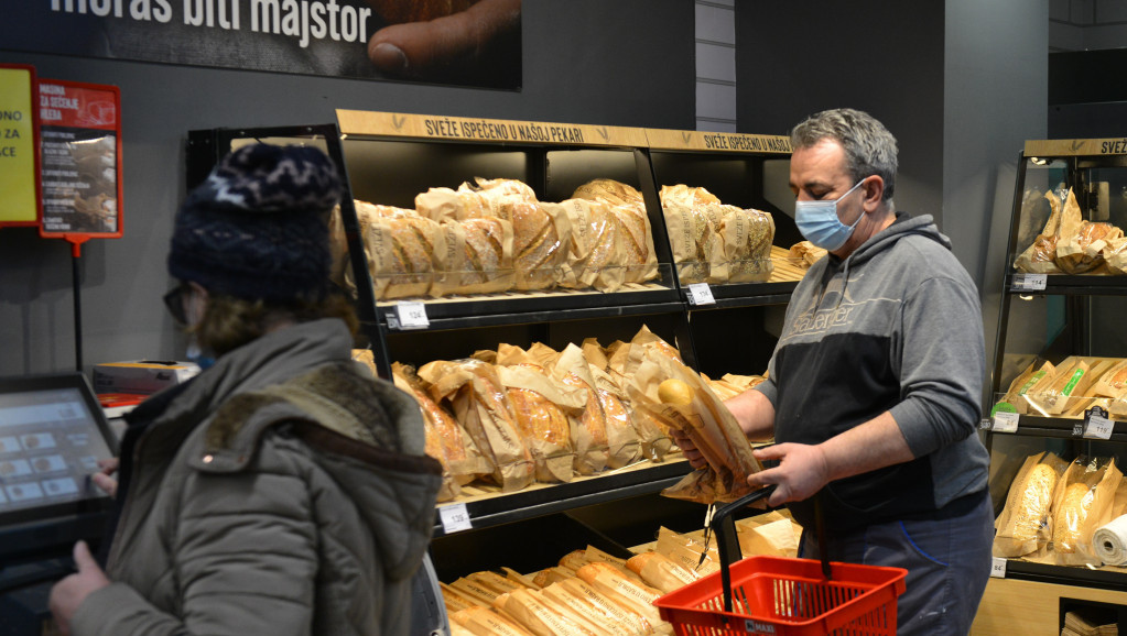 Cena hleba od brašna T-500 i dalje ograničena, pekarima još po 42.000 tona brašna