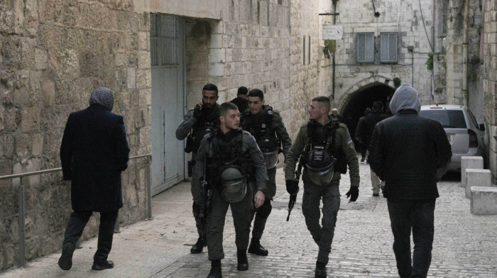 Desetine povređenih u sukobu Palestinaca i policije Jerusalimu