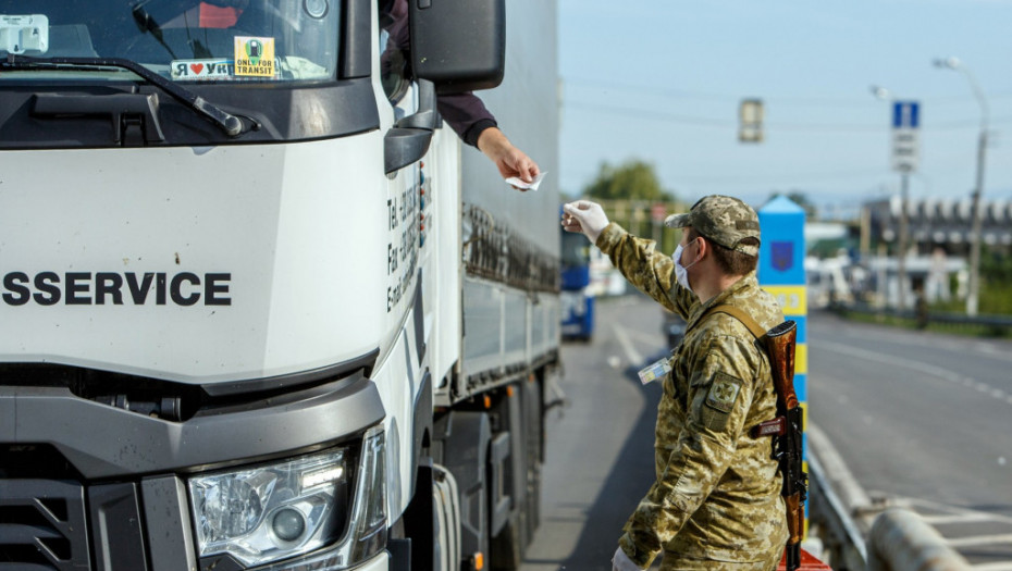 Momirović: Vozačima koji su ostavili svoje kamione u zoni ratnih dejstava u Ukrajini po dva miliona dinara od države