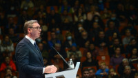Vučić na predizbornom skupu SNS u Leskovcu: Važno je da sačuvamo mir i stabilnost, predstojeći izbori najbitniji